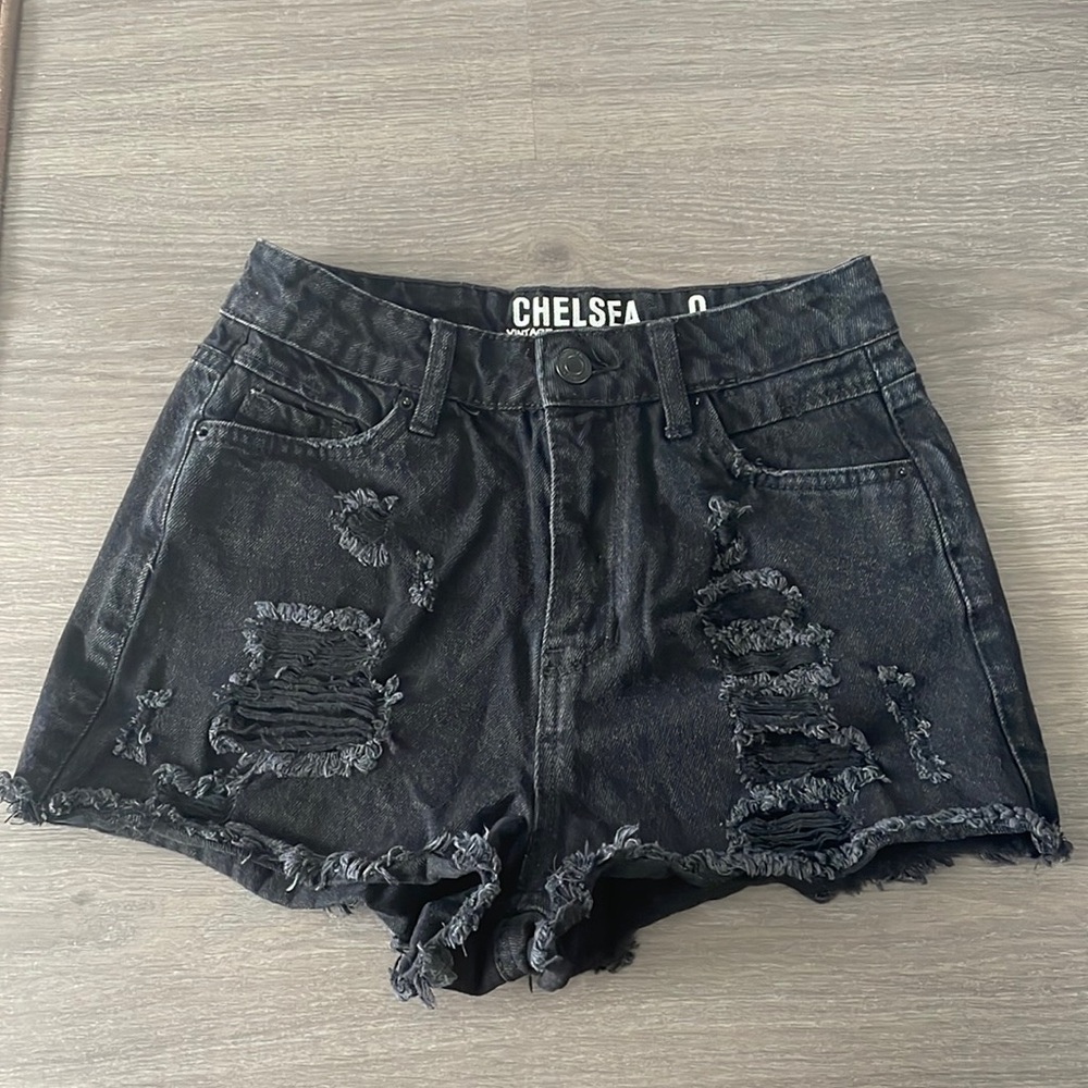 Urban Planet: Chelsea Ultra High-rise Refuge Black Wash Distressed Jean Short